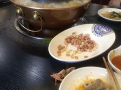 -楼外楼大刀肉传统火锅居(幸福街店)