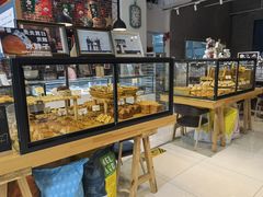 面包甜点陈列柜-熊叔熊婶面包房(团结湖店)