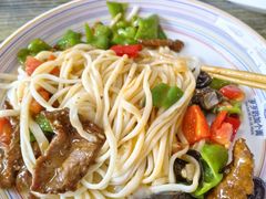 -歹歹的加个面过油肉拌面