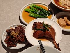 -松鹤面馆·古法焖肉面(观前店)