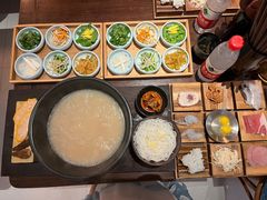 -银米·云南传统过桥米线(双廊黑金冠店)