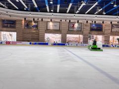 -冠军冰场(环球中心店)