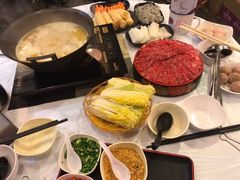 -鲜入围煮花胶鸡海鲜火锅
