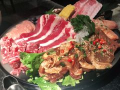 -嘿嘟嘟·肋条烧肉放题(爱融荟城店)