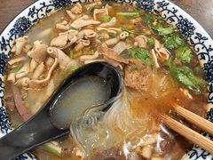 -叶新小吃店(来凤小区总店)