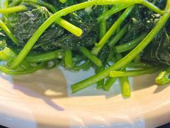 -三亚火车头万人海鲜广场