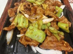 铁板黑椒牛柳-桃子餐厅·天津菜(红星路直营店)