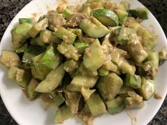 麻酱黄瓜-清真喜兰老丁羊汤特色小吃