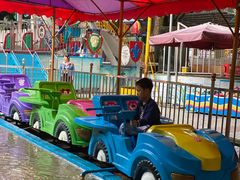 -顺德大良半月城游乐场