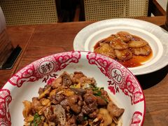 脆皮烧鸡公-二厨·吊桥小院·脆皮烧鸡公·本地农家菜(沿江西路店)