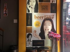 -BHC炸鸡(明洞总店)