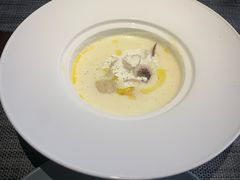 -卡普里披萨·牛扒·下午茶