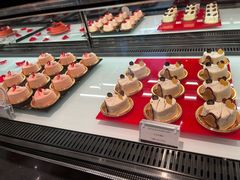 -Salon de The de Joel Robuchon(外滩18号店)