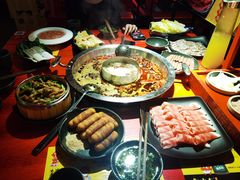 -谭鸭血老火锅(万象九宜城店)