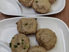 -小杨生煎(金山百联购物中心3楼店)