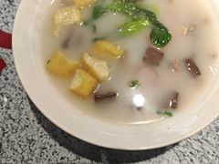 -大脸鸭记鸭血粉丝·小锅米线(水游城店)