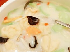 -万龙洲海鲜(大兴绿地缤纷城店)