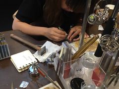-十八字金·银饰·拼豆·开蚌DIY(魏公芳华里店)