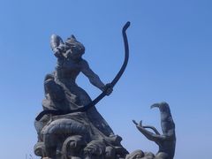 -巴陵广场