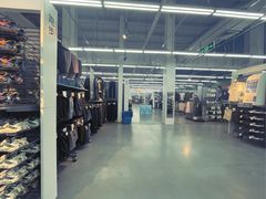 -迪卡侬(普陀百安居店)