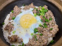 窝蛋牛肉煲仔饭-红星光发煲仔饭(大石街店)