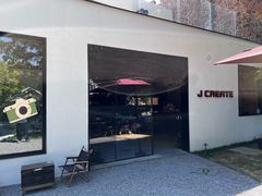 -J Create城市露营咖啡·简餐·宠物(上海动物园店)