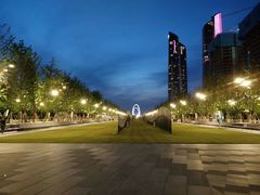 -南京眼步行桥