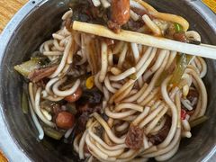 -灵山卢梅燕粉店