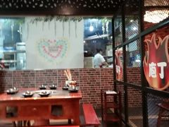 大堂-莽子老火锅(大坪店)