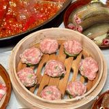 《成都排队王！这社区火锅凭啥让本地人狂炫？》