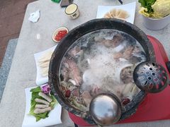 -墨脱石锅椰子鸡•香草鸭•东山羊(大东海店)