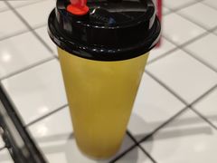 -肥汁米蘭香港米线(长宁来福士店)