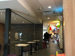 大堂-麦当劳(新达汇三林店)