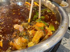 -肖肖酸萝卜鱼火锅(总店)