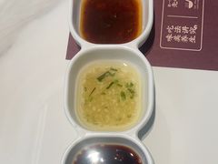 -洪氏嗨捞·广东猪肚鸡·椰子鸡火锅(西咸万象城店)
