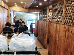 大堂-老东镇啤酒屋海鲜加工·蒸汽海鲜·海鲜烧烤(台东店)