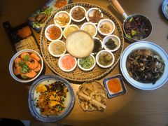 -包整·丝娃娃(一览甲秀楼风景店)