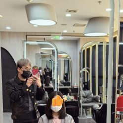 -TOP HAIR SALON