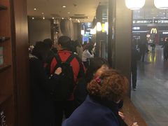 等位区-星巴克(北京南站第二店)
