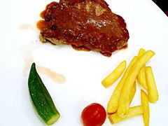 香煎菲力牛排配黑椒汁-红房子西菜馆(淮海中路店)