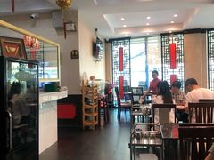 -光海鲜鱼翅餐厅(叻差拉披色路店)