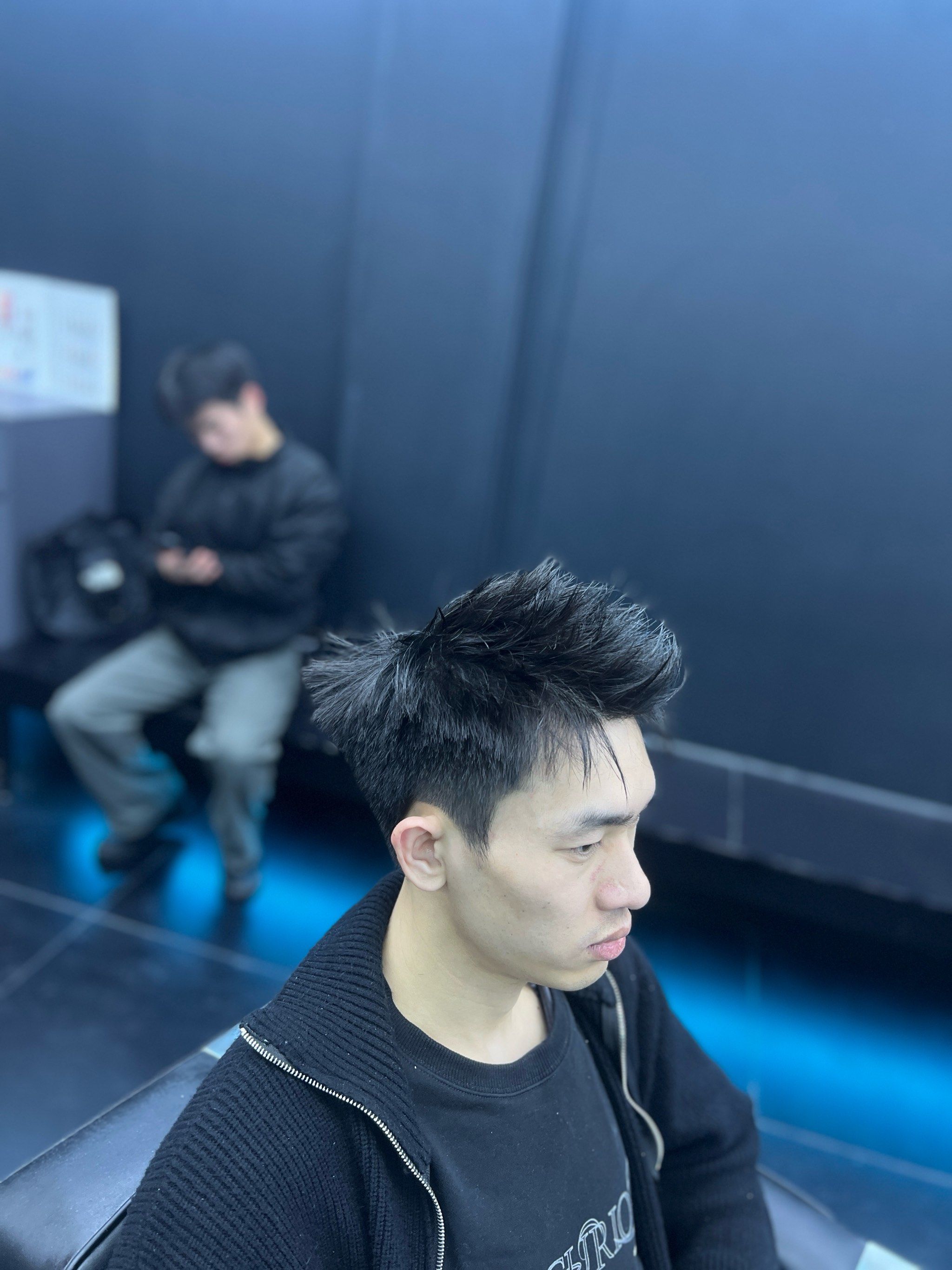 男士长脸理什么发型好看吗