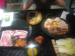 -烤路里·韩国品质自助烤肉(石路天虹4号店)