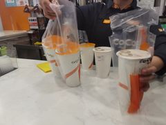 奶茶三兄弟-CoCo都可(美丽王国店)