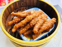 -深圳富苑皇冠假日套房酒店