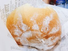 爆浆芝士红豆面包-啊噗吐呦现场烘焙(麦凯乐店)