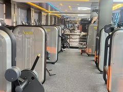 -金摩尔健身游泳(万象城鼎丰大厦店)