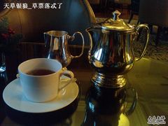爱尔兰威士忌茶-LONG BAR 廊吧(外滩华尔道夫酒店)