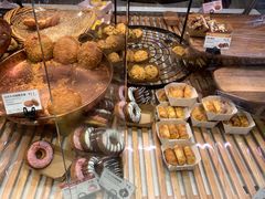 -巴黎贝甜(大宁国际商业广场店)