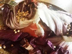 布拉塔奶酪色拉配落地球-BOR Eatery(安福路店)